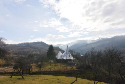 © Ovidiu Micșa
