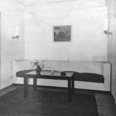 Fig. 8- Fotografii interior 1936 (Viviendas, 5:45, martie 1936, p.74-77, în Gerardo Brown-Manrique, Rudolf Fränkel and Neues Bauen. Work in Germany, Romania and the United Kingdom, Wasmuth, 2009, p. 48, 114)