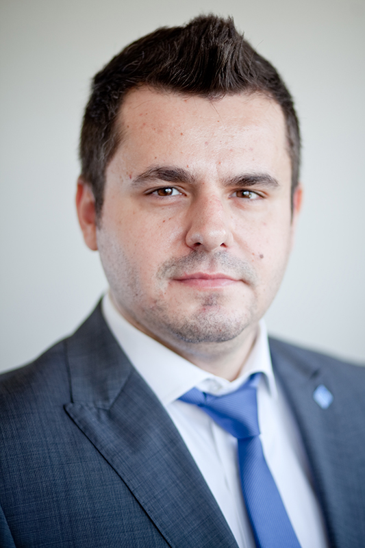 Alexandru-Oancea_Marketing-Manager-VEKA-Romania