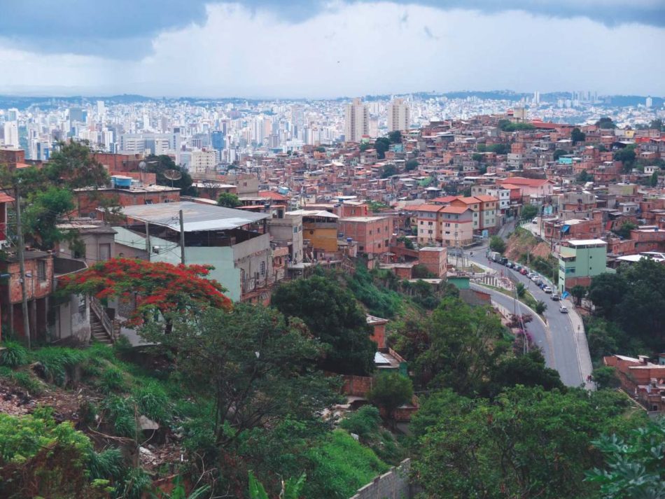 Aglomerado da Serra, Belo Horizonte, a treia favelă ca mărime din Brazilia