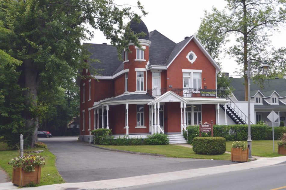 Heritage houses included in the Inventory of architectural heritage of Laval, 2018